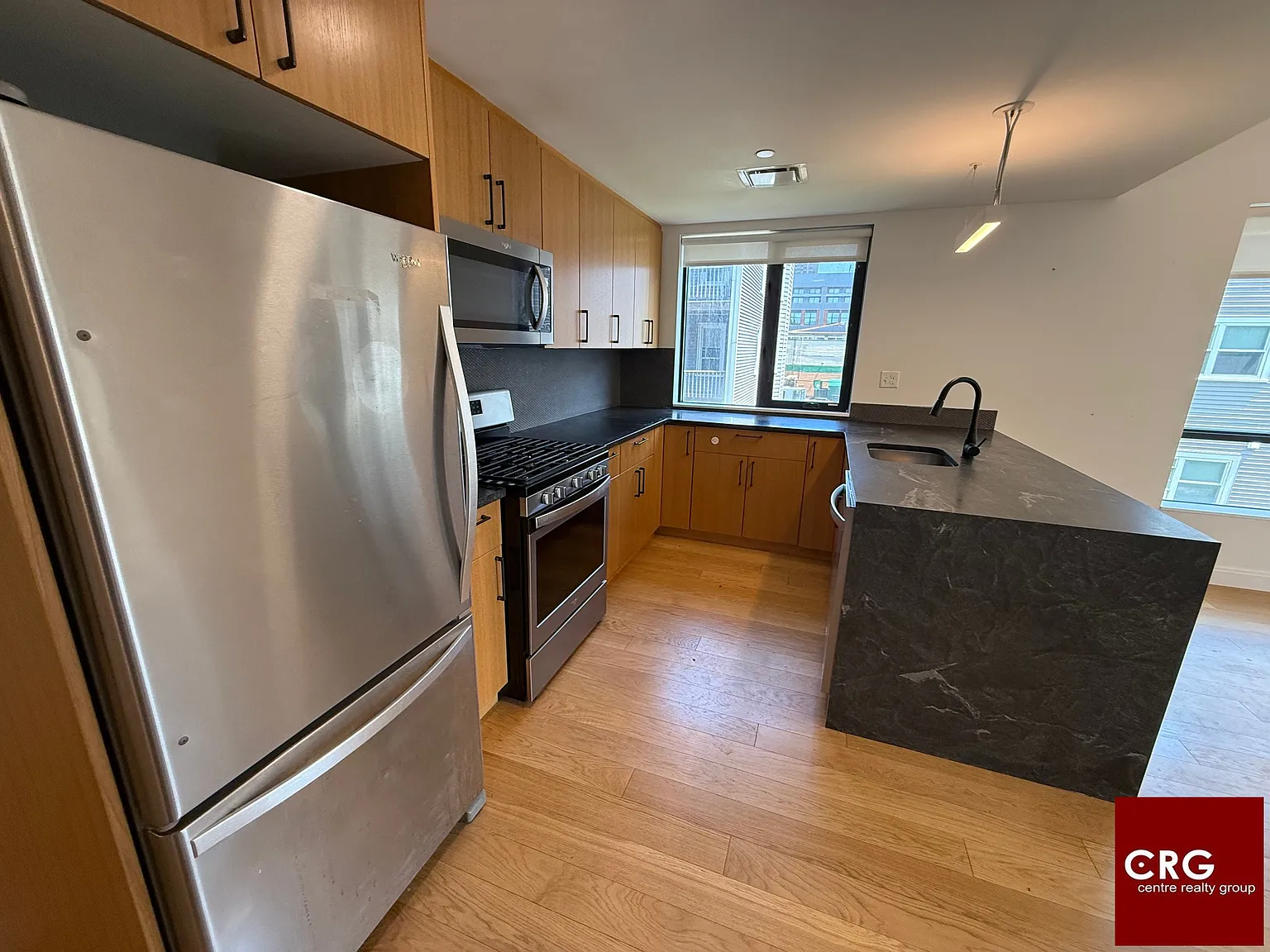 2 bed, 2.0 bath, 9999 sqft, $4,150 — Photo 3