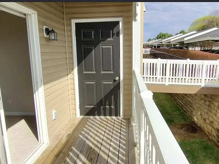 3202 Spring Creek Ln — Photo 12