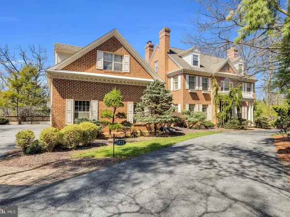 1821 Museum Rd, Wyomissing, PA 19610