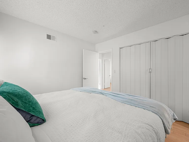 3258 Kirkham Dr — Photo 26
