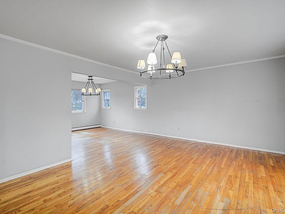 5th image of 60 Iroquois Drive