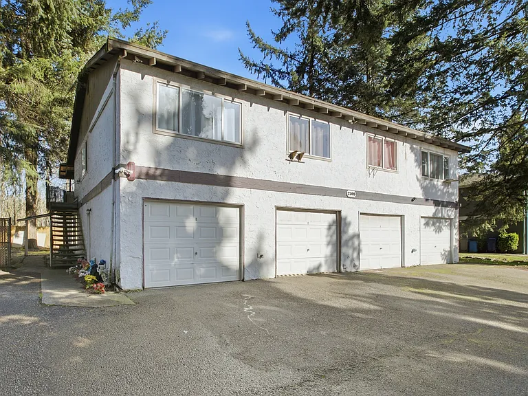 2308 O St NE — Photo 23