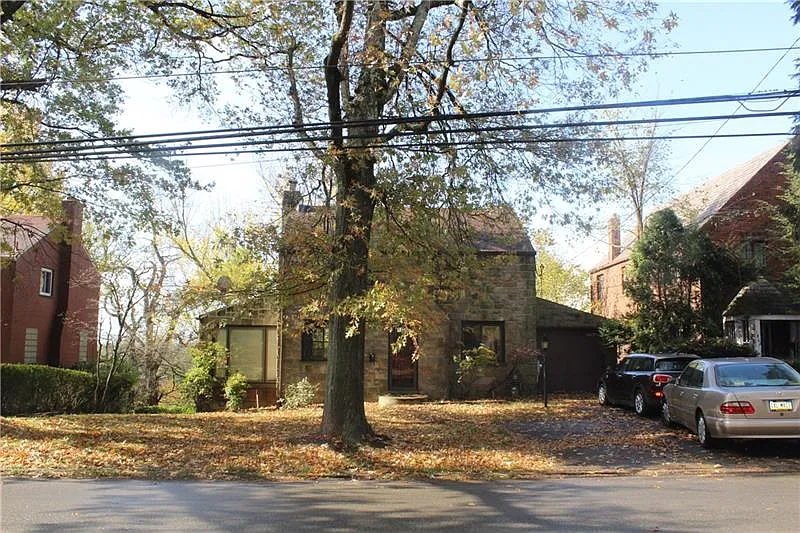 1865 Graham Blvd photo 1