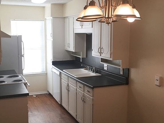 5th image of 3800 Cibolo Dr Unit D 3800