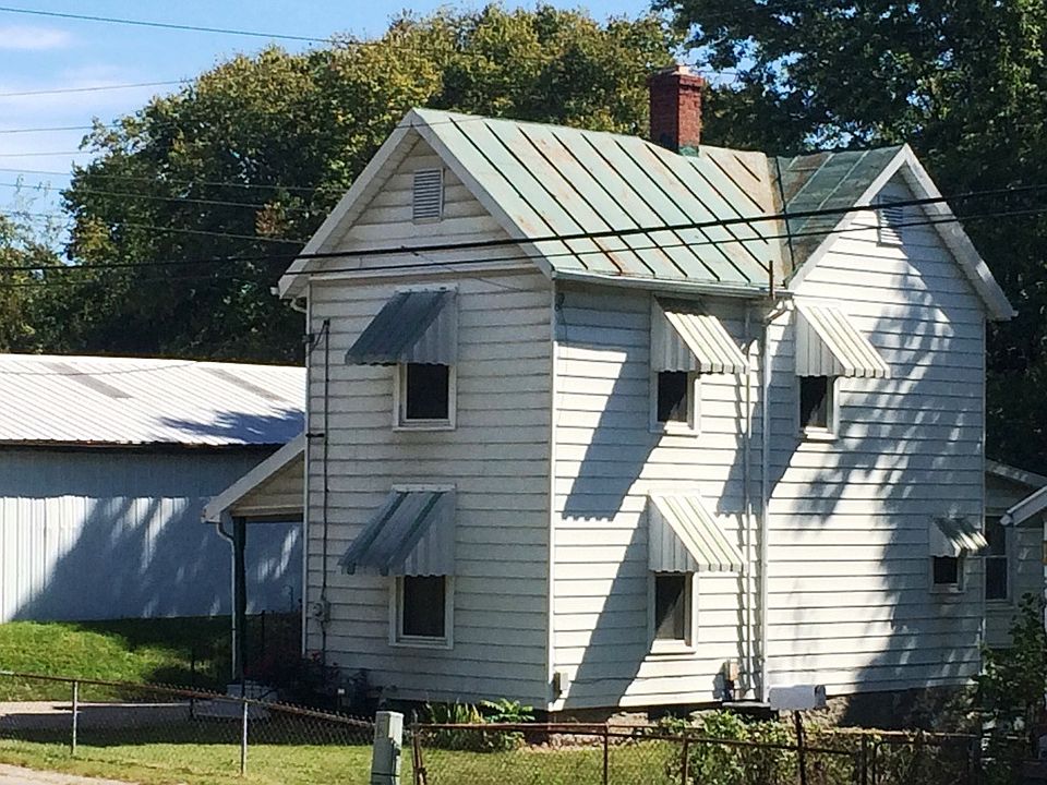 1st image of 204 S Riverview Ave