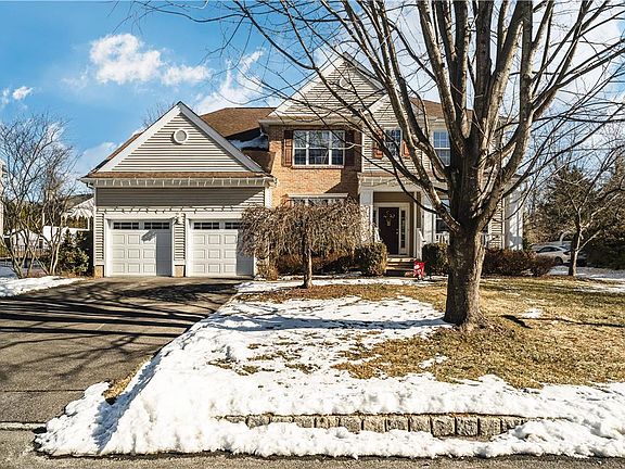 4th image of 811 Ramblewood Dr