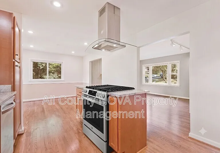 3160 Ravenwood Dr — Photo 12