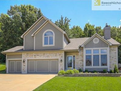 22407 W 45th St, Shawnee, KS, 66226