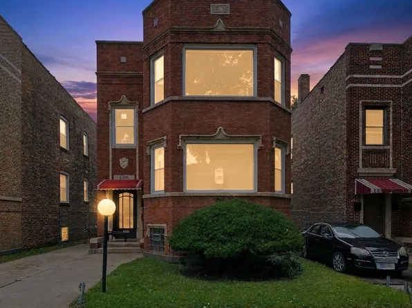 8718 S Kingston Ave SE, Chicago, IL 60617