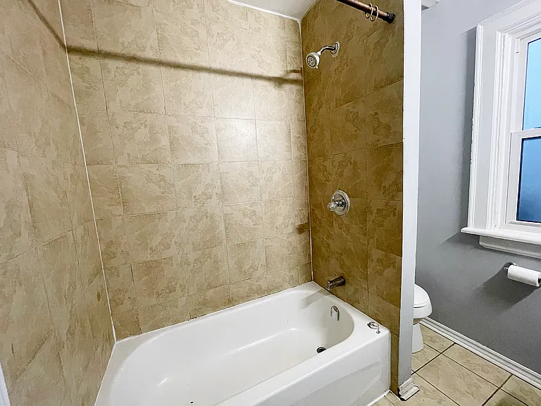 7 Rutherford Ave #2 — Photo 17