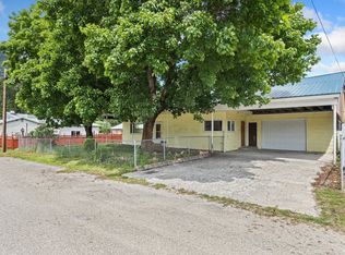103 E Selkirk St, Metaline, WA 99152