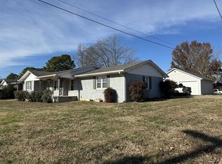 117 Blue Ribbon Pkwy, Shelbyville, TN 37160
