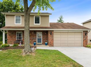 3010 Blue Mountain Dr, Saint Louis, MO 63129