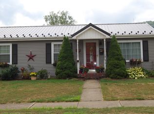 570 College St, Youngsville, PA 16371