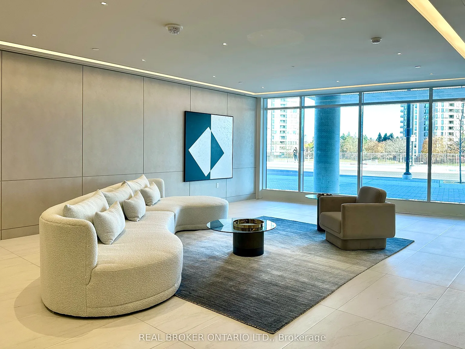 2 bed, $2,500 — Photo 3