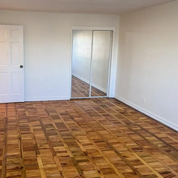 1824 Rockaway Pkwy — Photo 16
