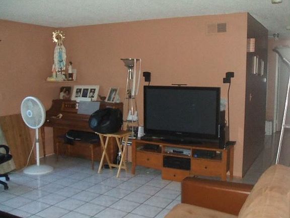 3rd image of 8865 Stanwell St