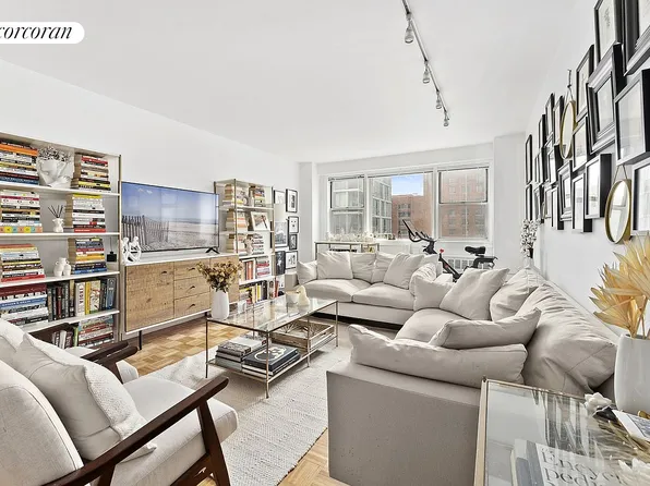 111 3rd Ave APT 11J, New York, NY 10003