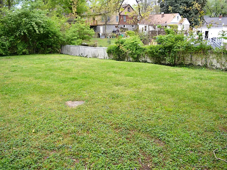 1006 Carolyn Ave — Photo 14