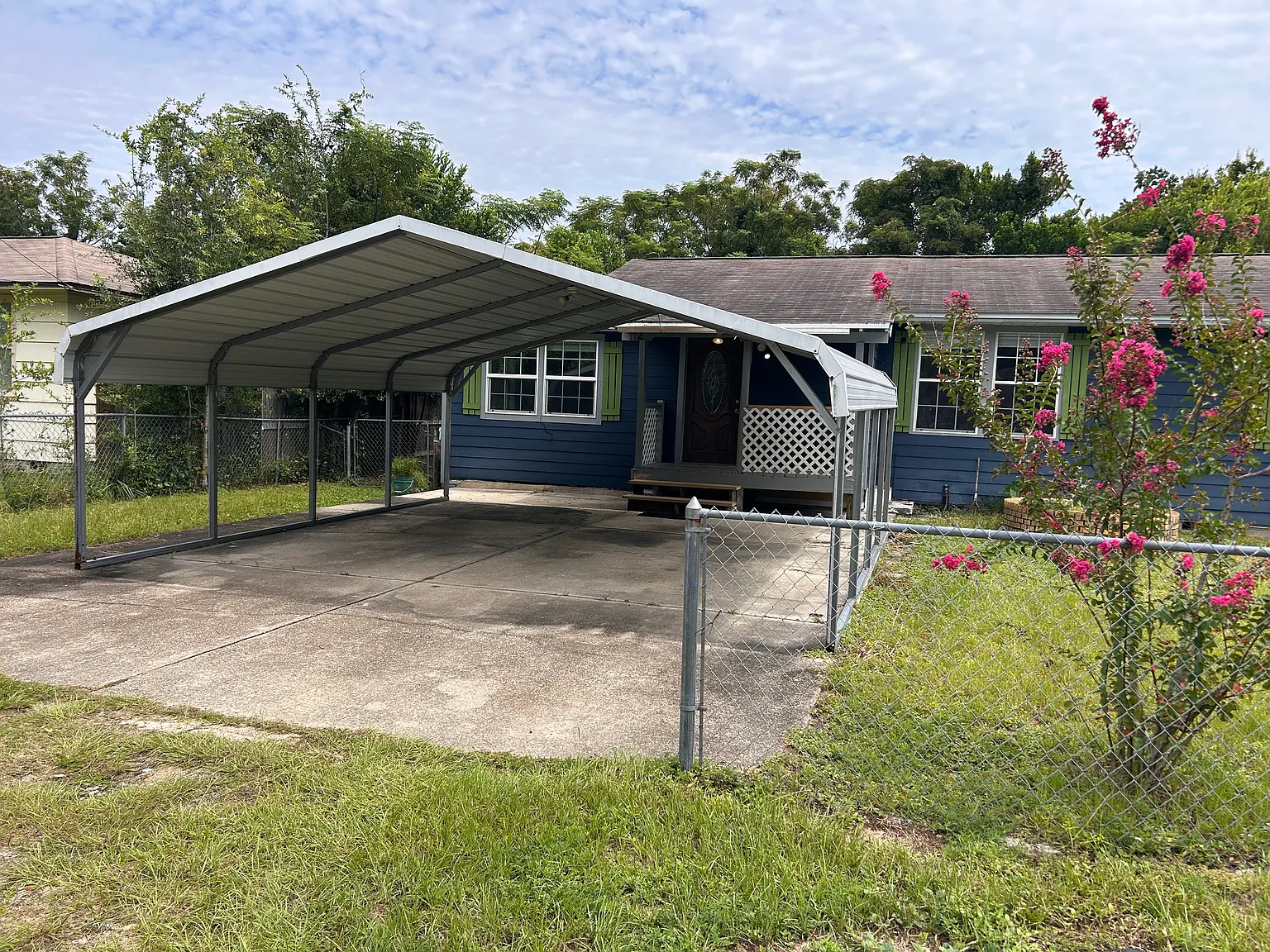 3 bed, 1500 sqft, $1,800 — Photo 1
