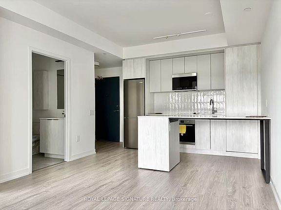 3rd image of 2485 Eglinton Ave W #618