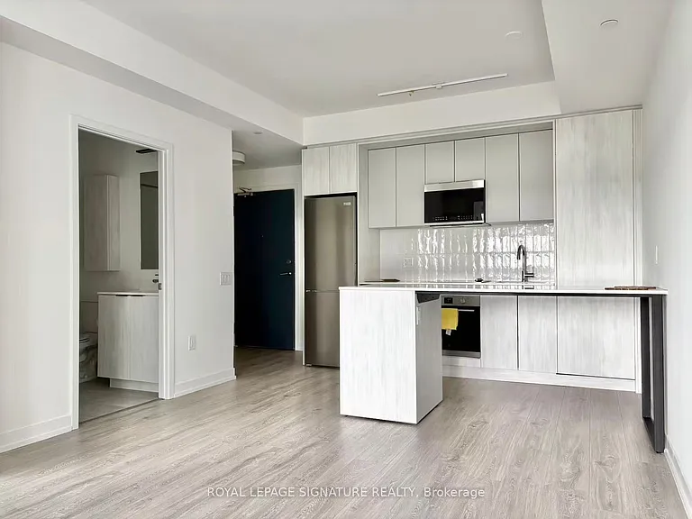 2485 Eglinton Ave W #618 — Photo 3