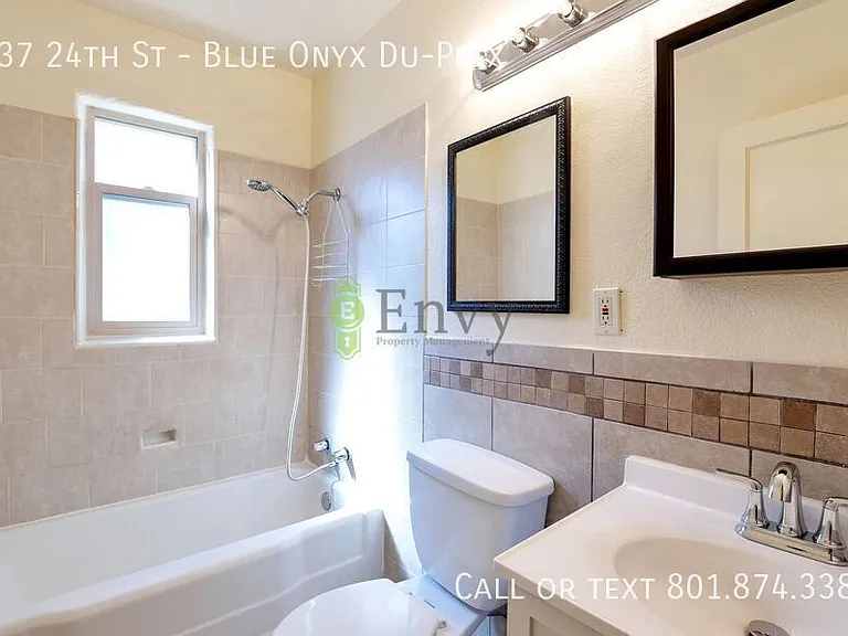 937 24th St #BLUE ONYX DU-PLEX — Photo 8
