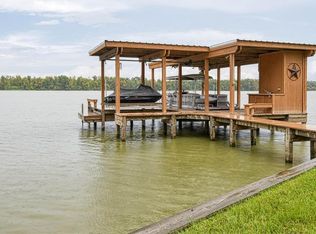 96 Lakeview Way, Huntsville, TX 77320