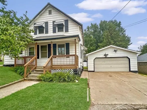 100 W Main St, Iron Mountain, MI 49801