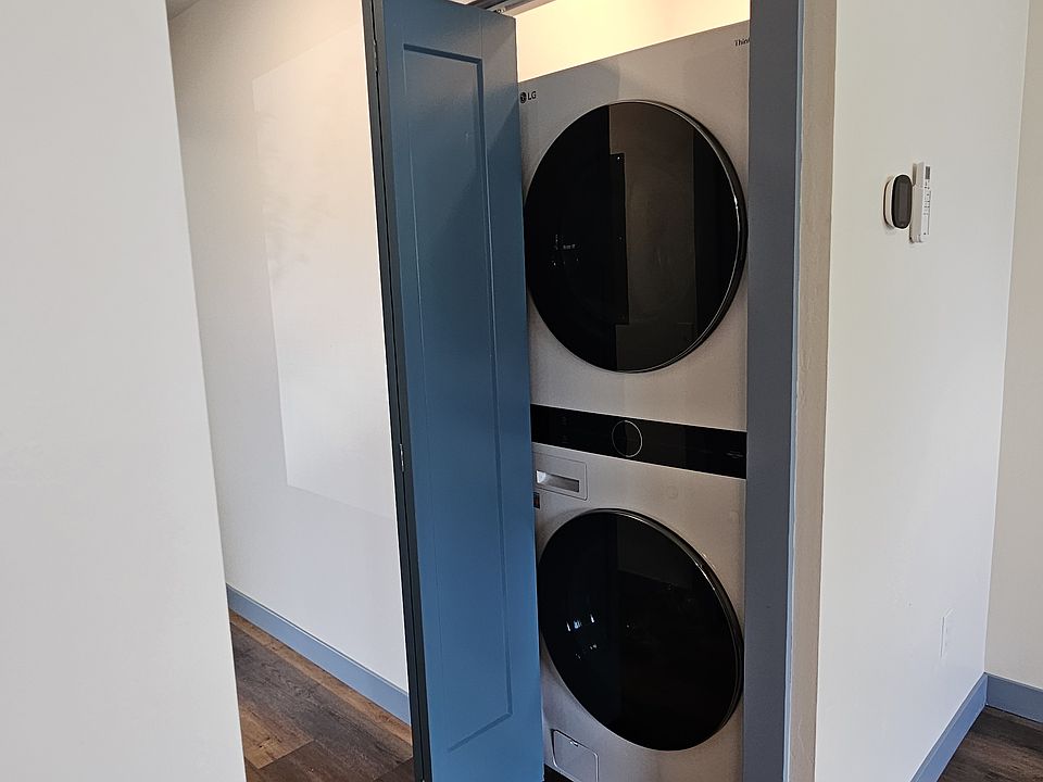 Stacking W/D in unit