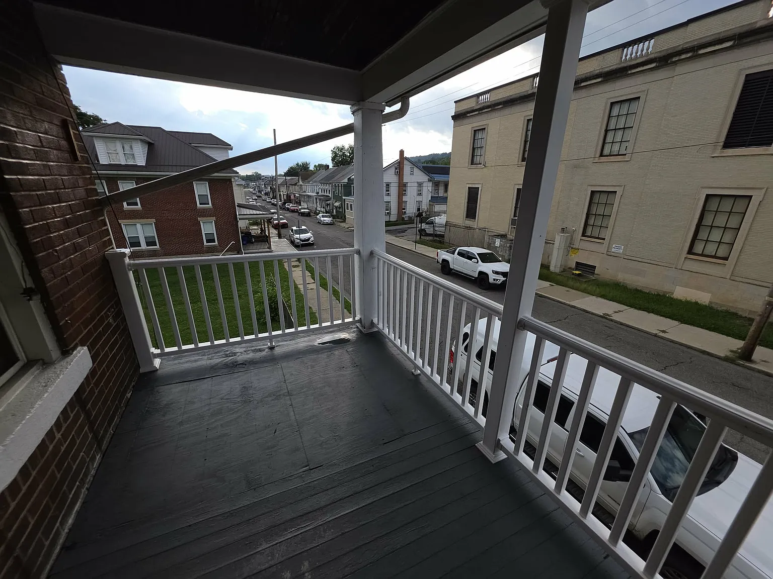 2 bed, $975 — Photo 1