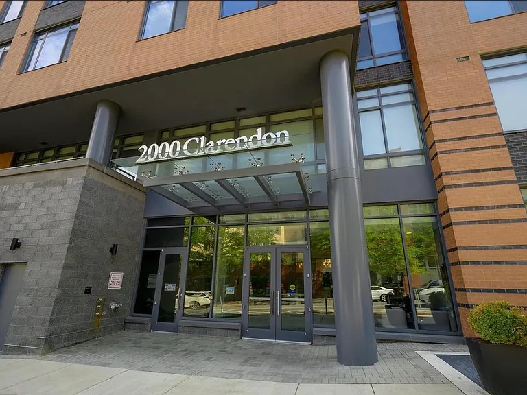 2000 Clarendon Blvd #303 — Photo 13