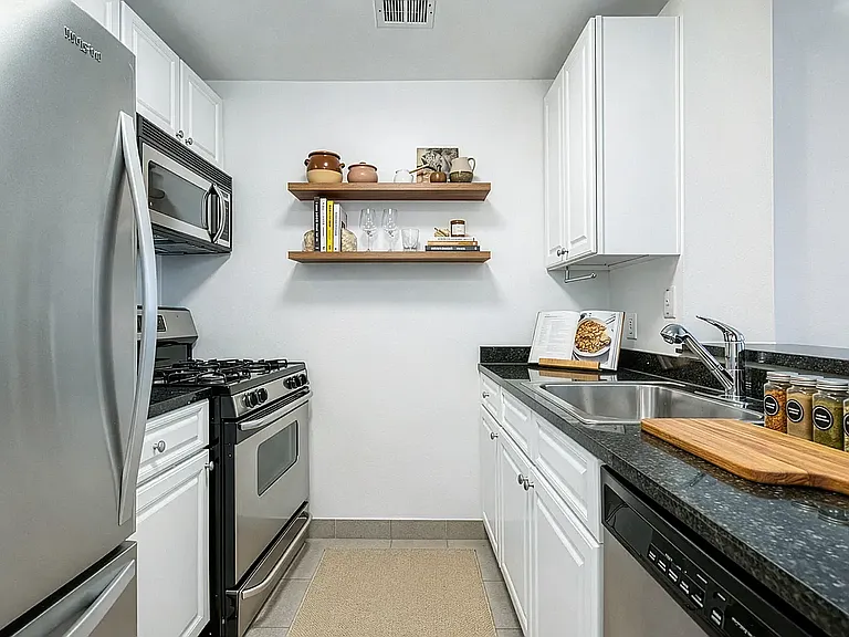 1955 1st Ave #627 — Photo 5