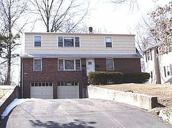 5th image of 60 Bank St