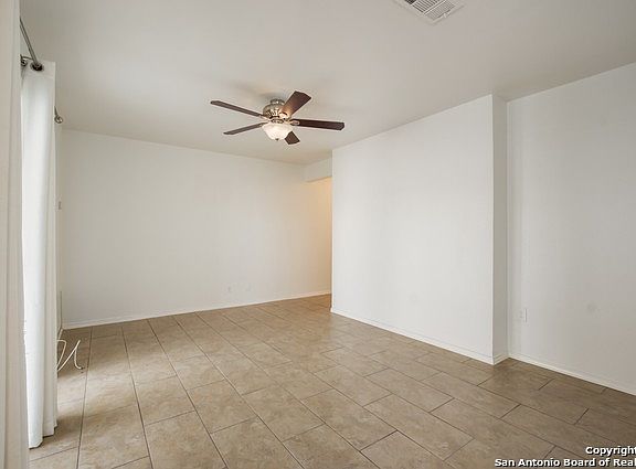 5th image of 100 Lorenz Rd APT 1001