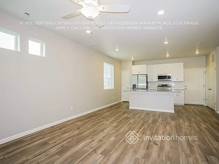 238 E Harker Creek St — Photo 5