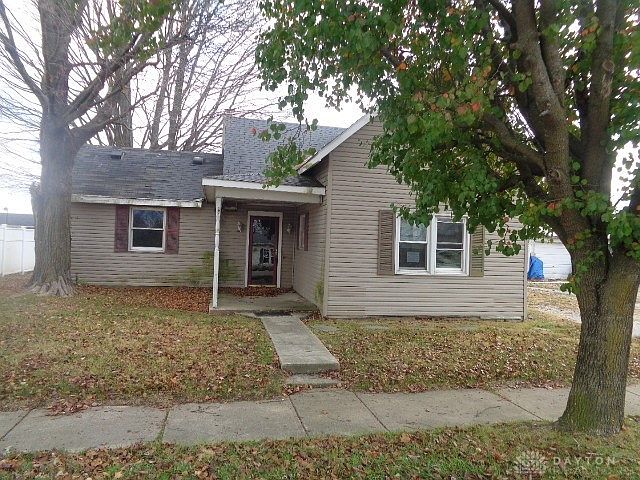 1st image of 3282 S Maysville St
