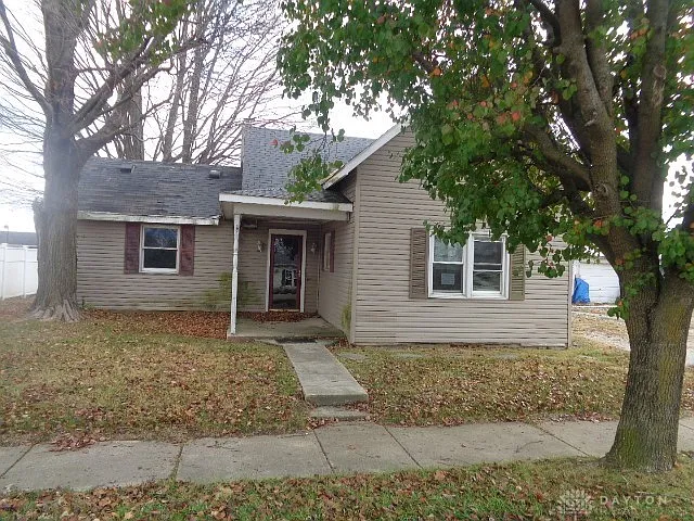 3282 S Maysville St photo 1