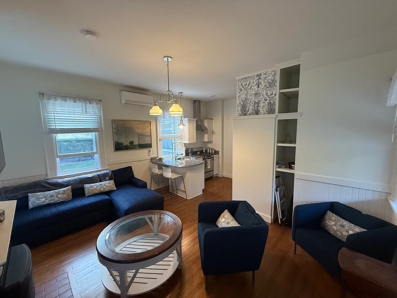 1 bed, 750 sqft, $2,000 — Photo 3