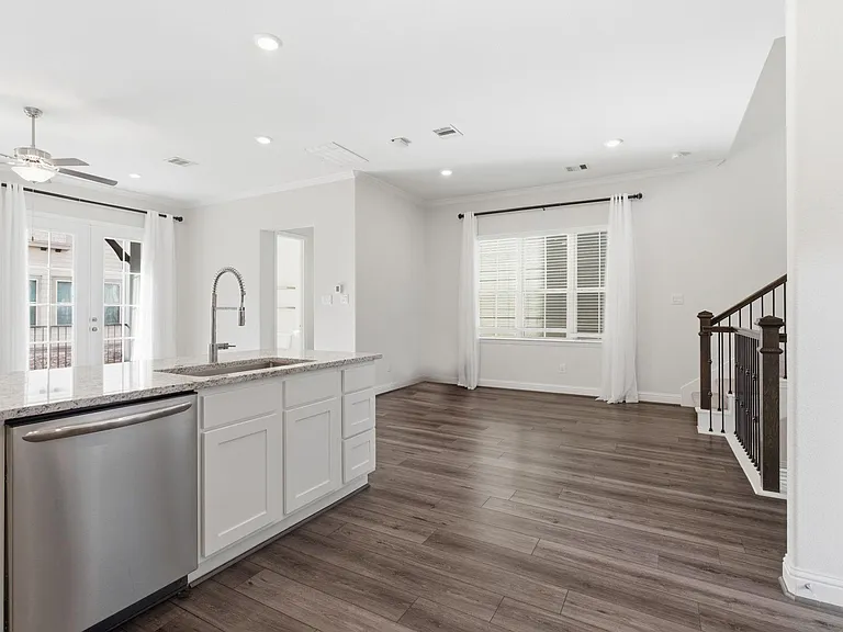 1413 Adell Rose Ln — Photo 10