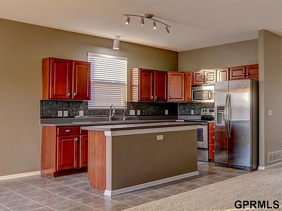 4th image of 1119 Stony Point Dr