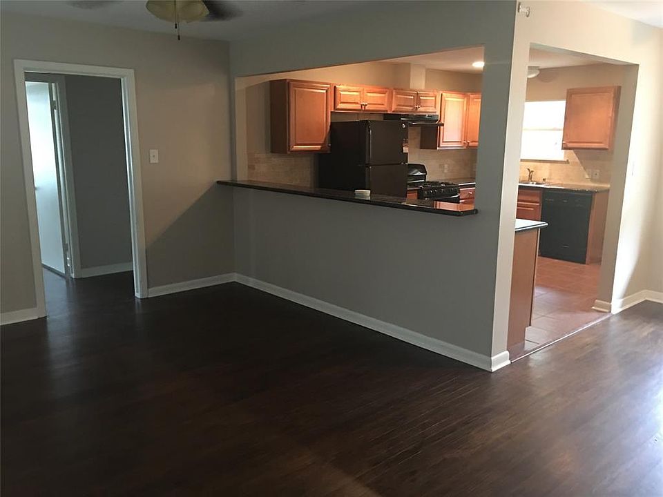 1st image of 4809 Viking Dr