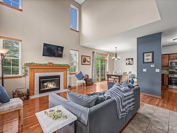 3rd image of 2125 Braeburn Dr Unit A