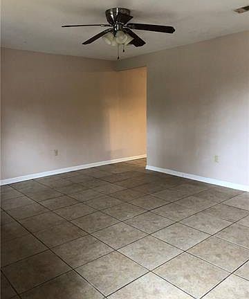 2nd image of 1112 Cousin St