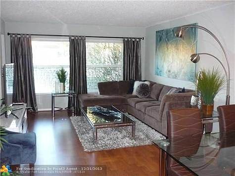3rd image of 4025 N Federal Hwy APT 313B