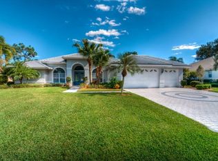 8021 Fairhaven Gln, University Park, FL 34201