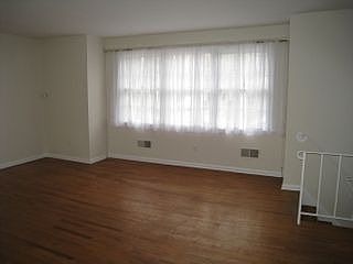 2nd image of 4 Sturbridge Dr