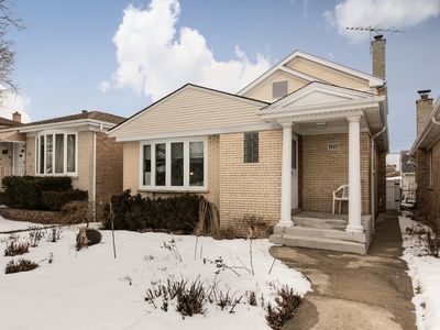 7417 N Oleander Ave, Chicago, IL, 60631