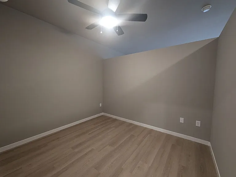 The Tuxedo Apartments — Photo 11
