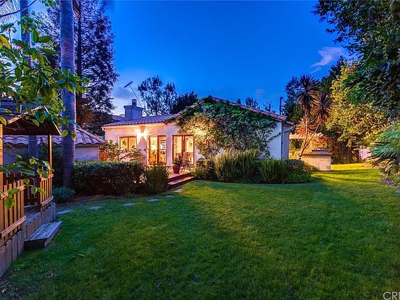 3rd image of 10538 Cheviot Dr